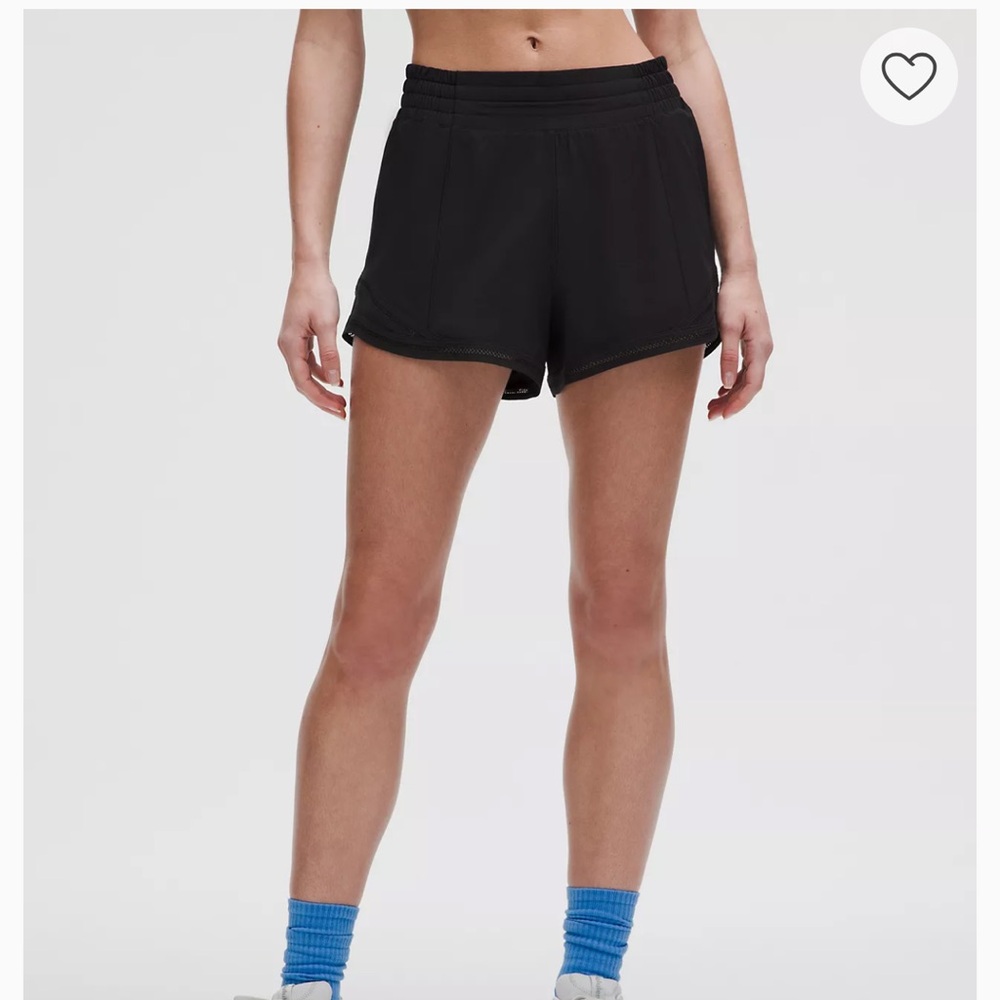Lululemon hot high-rise 4” short size 4 never worn